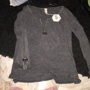 ‘Lazy Sundays’ Hi-Low Quarter length sleeve Top